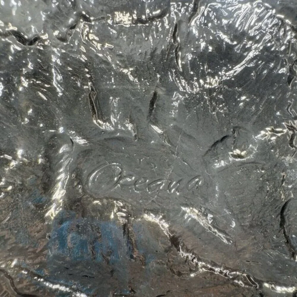 Vintage JSG Oceana‎ Art Glass Metallic Black Texture Glass Dish Plate 9inch Wide